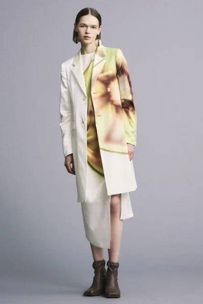 Look 19